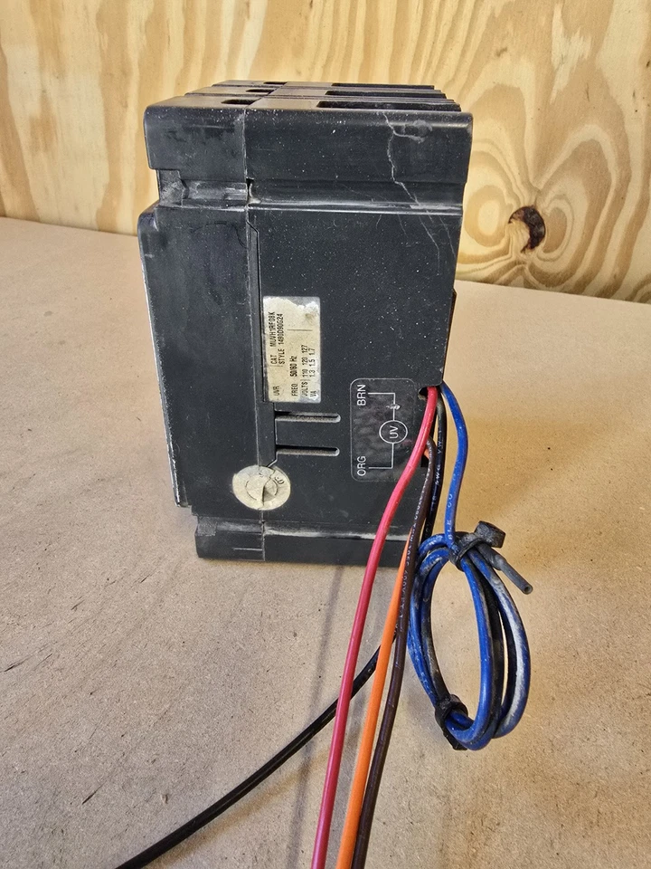 E2F100 - Eaton / Cutler Hammer - Seller Reconditioned UV/Aux - Image 2 of 3