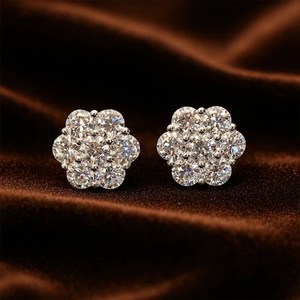 VVS1 Moissanite Cluster Kolczyki kwiatowe 925 Srebro Kolczyki dla mężczyzn Kobiet GRA