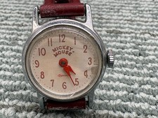 VINTAGE DISNEY MICKEY MOUSE INGERSOLL WATCH WORKING