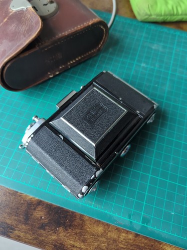 Vintage Zeiss Ikon Camera - Folding Bellows Konia 521 / 16 -F7.5 lens with case - Picture 6 of 12