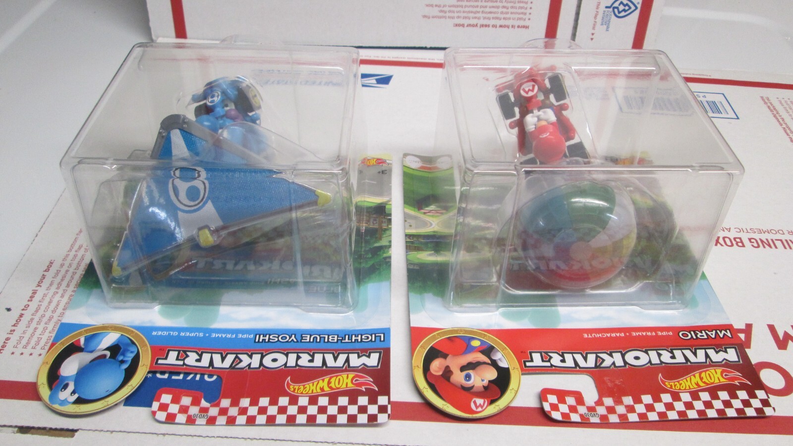 Hot Wheels Mario Kart Lot Glider Light Blue Yoshi Mario Pipe Frame
