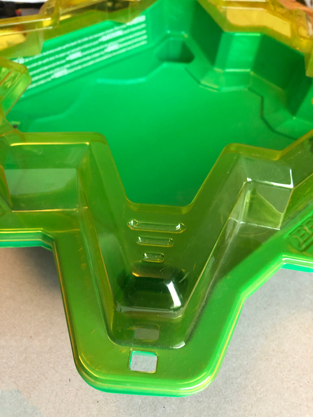 BEYBLADE Burst Evolution Stadium Green Battle Arena / Stadium eBay