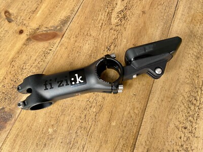 Supporto Gps Wahoo Bolt V2 Supporto GPS MagCAD Per Wahoo Elemnt Bolt V2 - Montaggio Diretto Su Steli Fizik, Cervelo, 3T E Altri Cyclette Technogym Supporto Gps Wahoo Bolt V2 Supporto GPS MagCAD Per Wahoo Elemnt Bolt V2 - Montaggio Diretto Su Steli Fizik, Cervelo, 3T E Altri Cyclette Technogym