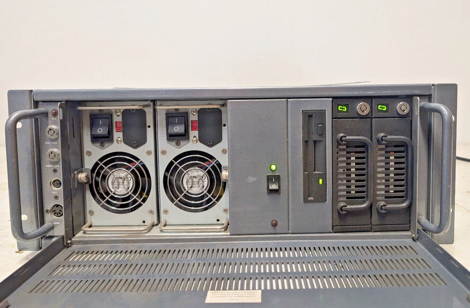 Peavey Architectural Acoustics Media Matrix MM-950 Mainframe - Image 2 of 4