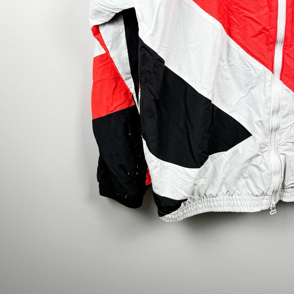 Jaqueta Adidas EQT Equipment 3 listras zíper completo pista corta-vento masculina tamanho médio - Imagem 4 de 4