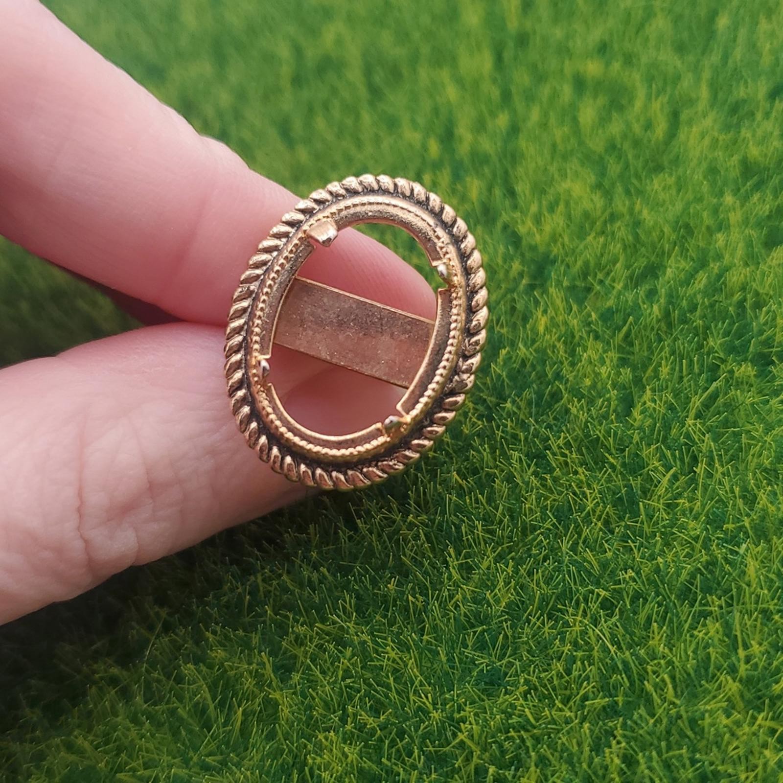 Openwork Customizable Overflow Cuff Link - image 3