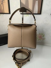 Tod's women's handbag crossbody bag mailman bag