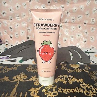 BONNYHILL STRAWBERRY FOAM CLEANSER Sealed 8.45 Oz
