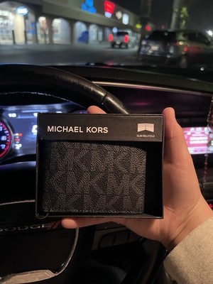 Michael Kors Black Leather Bifold Snap Wallet Card Holder Chain