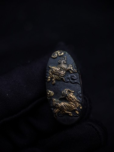 Espada japonesa Kirin Fuchi Kashira para Katana Wakzaishi, período Edo antiguo B030 - Imagen 2 de 17