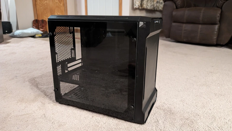 Phanteks Enthoo Evolv Mini-ITX Computer Case - Tempered Glass - Black - Image 2 of 4