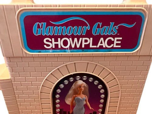 Vintage 1981 Kenner Glamour Gals Showplace Aufbewahrungskoffer mit 14 Puppen - Bild 4 von 12