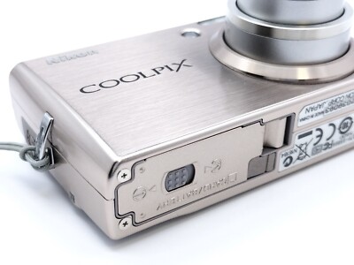 MINT] Nikon COOLPIX S600 Pink Gold 10.0MP Digital Camera w/Box