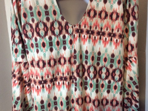 Adrienne Size M Tunic Top Bell Sleeves, SOFT, Large Keyhole back, Multicolor - Picture 7 of 7