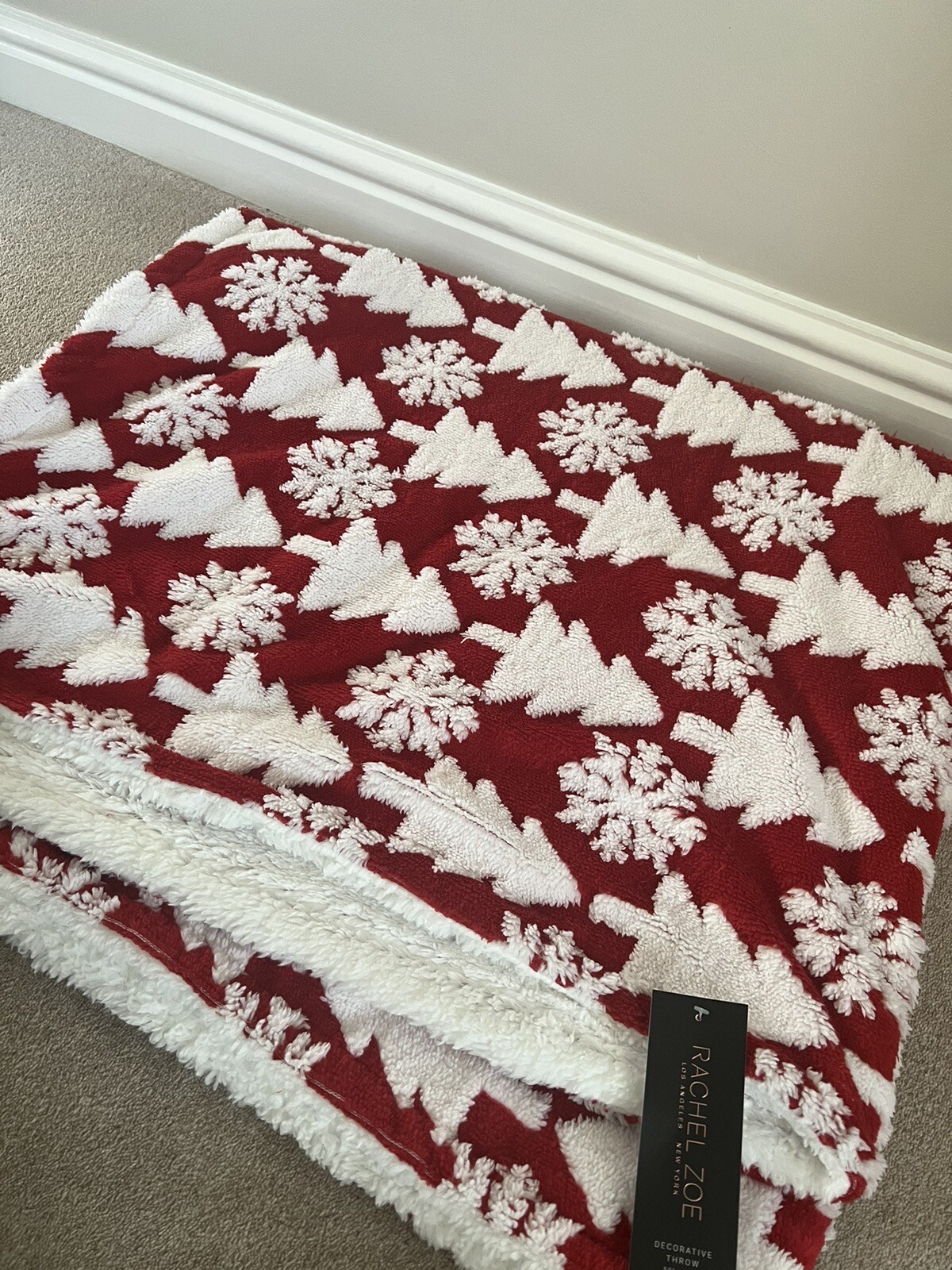 Tkmaxx Homesense Christmas Red & White Soft Cosy Tree & Snowflake Throw