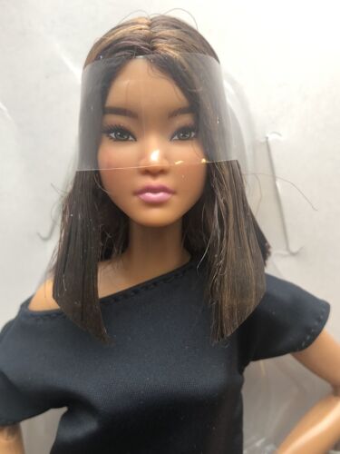2025 Barbie Basics Model 01 Signature Barbie Basics Asian Doll JBH72 Box Damage - Picture 10 of 20