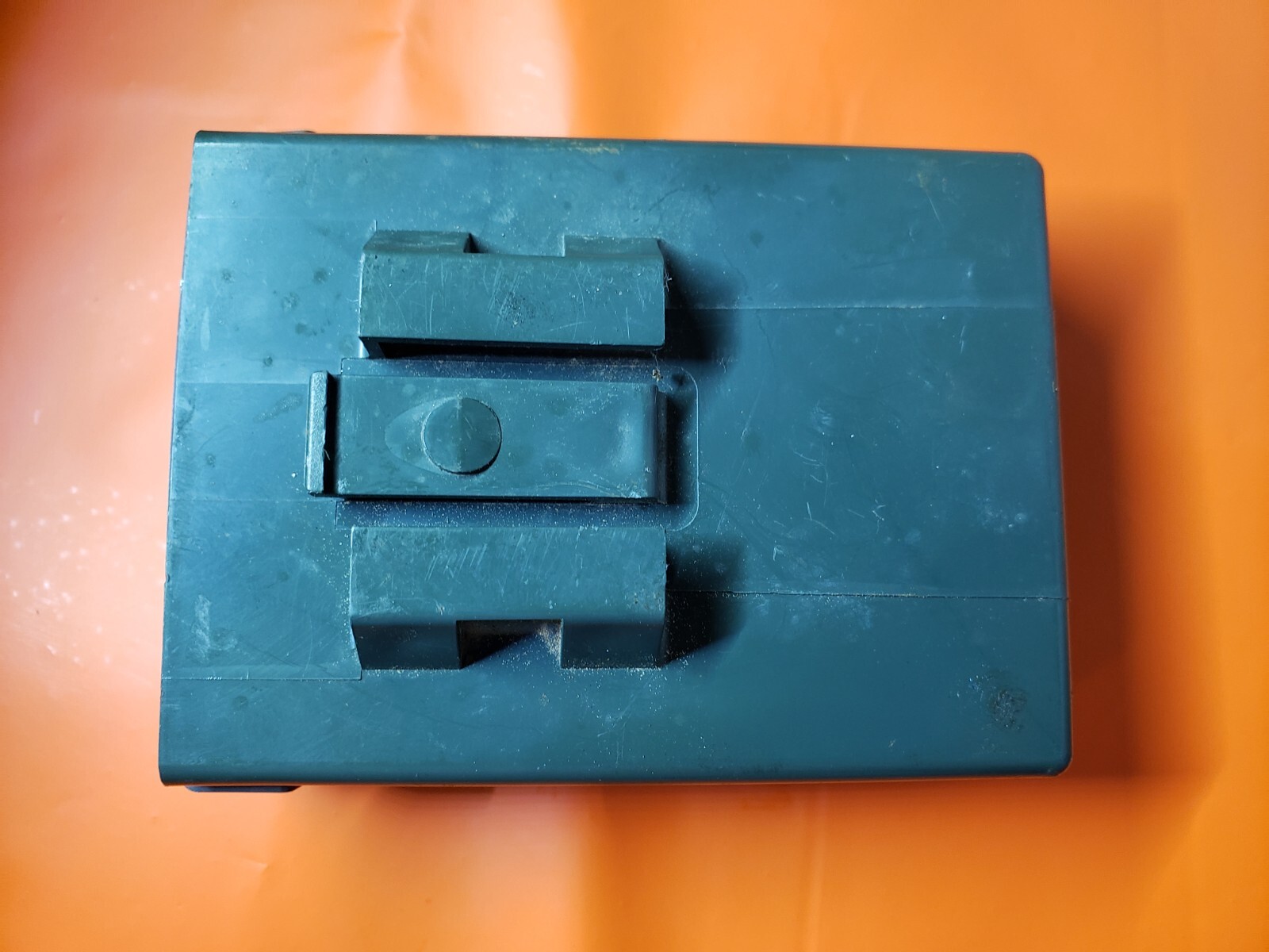 89 90 TOYOTA PICKUP SR5 DOOR CONTROL MODULE RELAY BOX POWER WINDOWS LOCKS DENSO