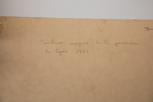 ALBUMIN PHOTO PRINT 1896 MILITARY DRUMS MAJORS 17X24cm LYON? - Picture 2 of 2