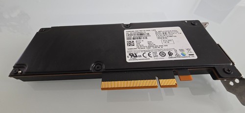 Disque SSD NVME Samsung 1.6To PM1735 HHHL SSD PCIe 4.0 x8 MZPLJ1T6HBJR-00AD3–TBE - Afbeelding 2 van 9