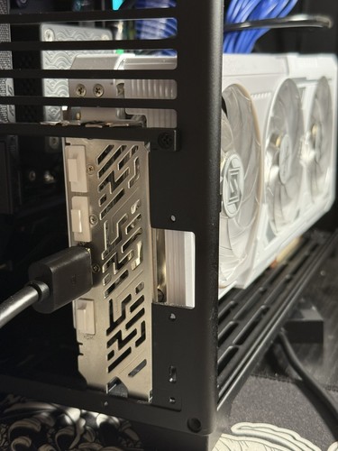 Grafikkarte ASRock Radeon RX 9070 XT Steel Legend - 16GB GDDR6, 1x HDMI, 3x DP - Afbeelding 5 van 6