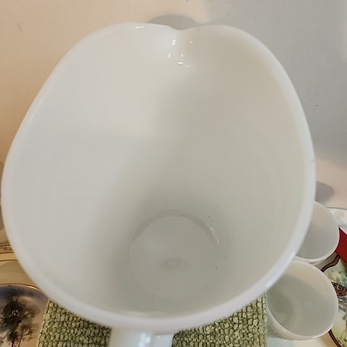 Vtg Hobnail Milk Glass Pitcher & 2 Tumblers Seam Molded Unmarked Cottage Core - Picture 10 of 11