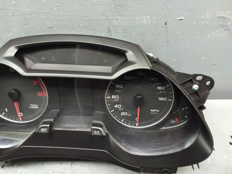 2009 2011 AUDI A4 QUATTRO - Instrument Cluster / Speedometer 8K0920980M - Изображение 3 из 4