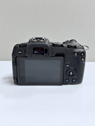 Canon EOS R RP 26,2MP Digitale Systemkamera /weniger als 1000 Aulösungen - Bild 4 von 12