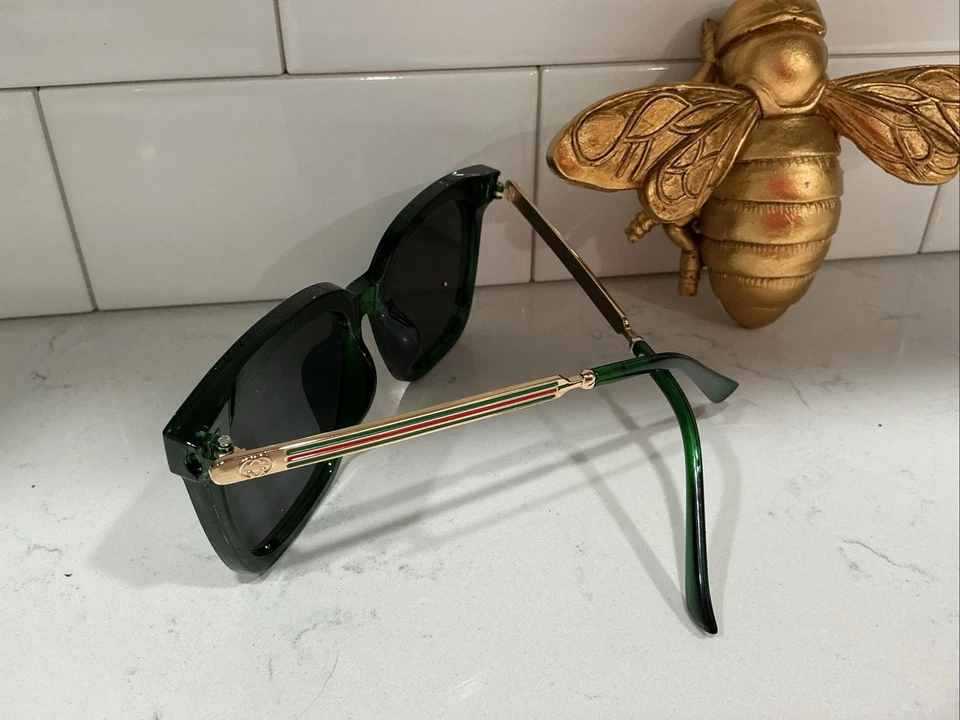 Очки солнцезащитные вдохновленные BUMBLE BEE дизайн зеленые - Изображение 3 из 4