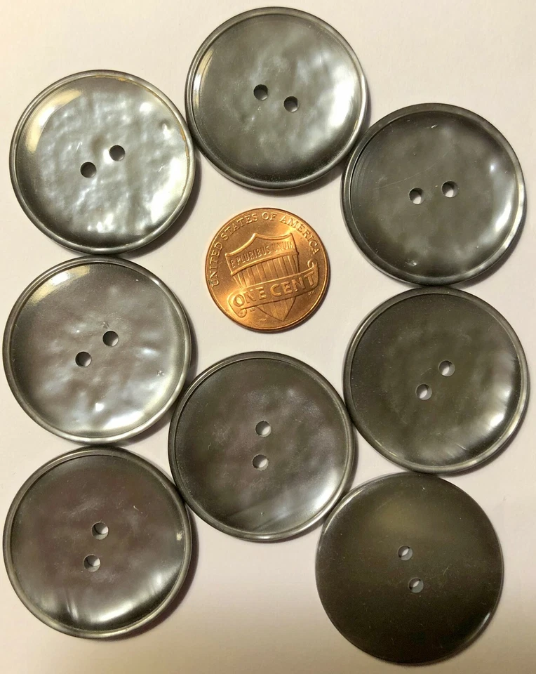 8 Large Pearlized Silver Gray Faux MOP Look Plastic Buttons 1 1/8" 28mm 6230 - Image 2 of 2