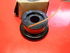 STIHL TRIMMER 20-1 SPOOL   -------------  BOX2550T