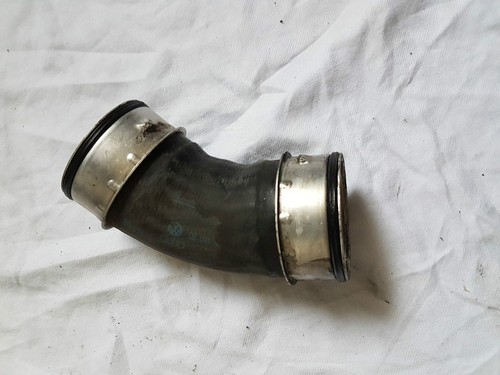 VW T5 2.5 TDI 2003 -2010 Druckschlauch Schlauch für Ladeluftkühler 7H0145709A