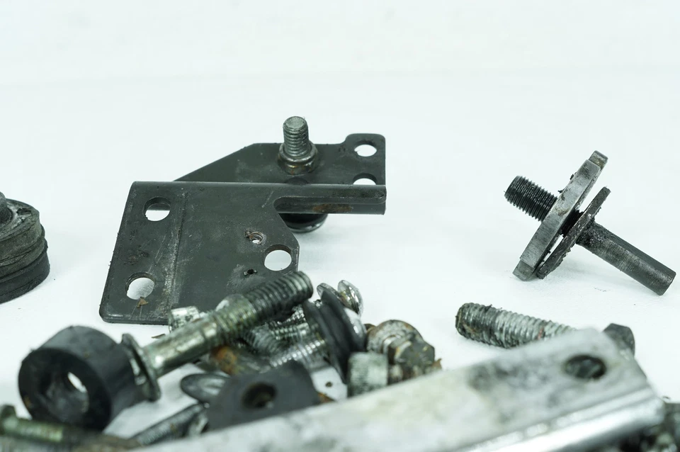 Harley Touring Electra Glide 1999 clásica OEM herrajes pernos tuercas y soportes Foto 4 de 4