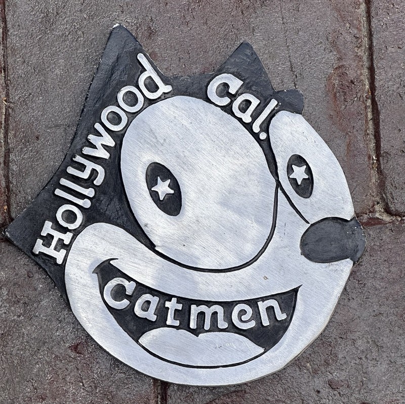 VINTAGE ALUMINUM FELIX CATMEN CAR CLUB PLAQUE HOLLYWOOD SIGN