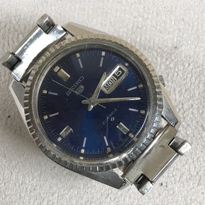 Vintage Seiko 5 Men 6119-8030 Silver Tone Automatic 37mm Watch No