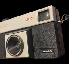 Sears vintage camera Easi Load EE 126-X with film inside untested