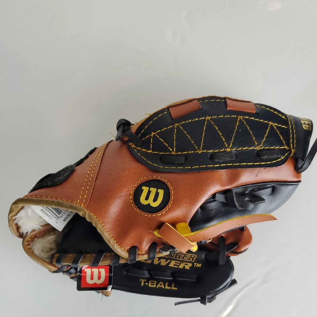Wilson Easy Catch Kids T Ball Baseball Glove. Brand New With Tags