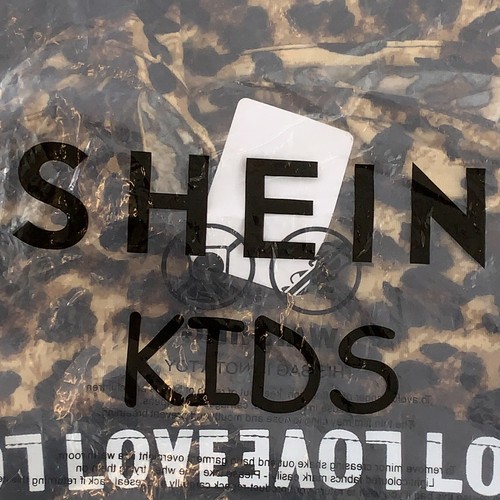 Shein Kids Girl Size 11-12 Black Leopard Print 2 Piece Crop Top Leggings Set NWT - Picture 3 of 8