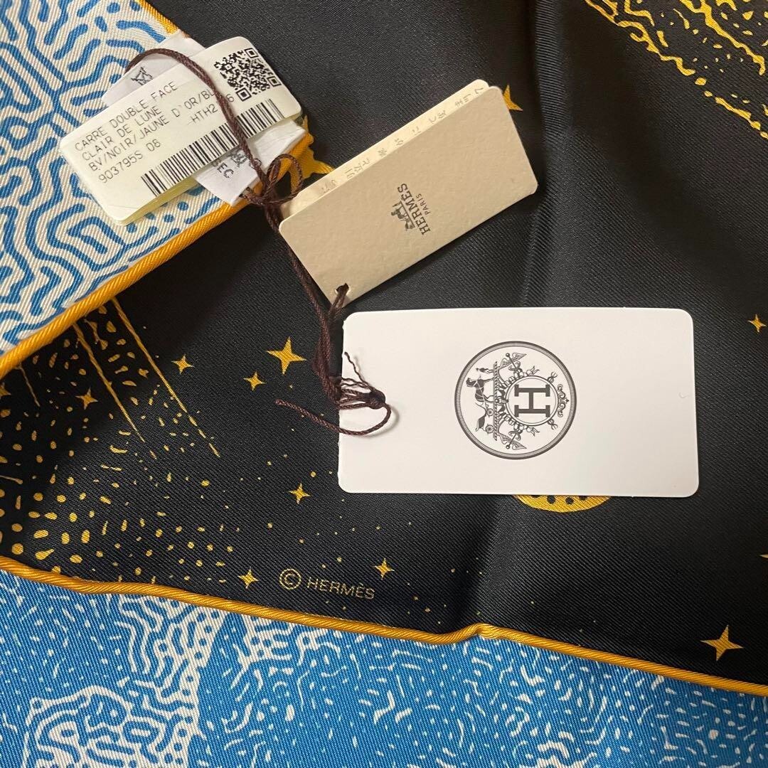 New w/box HERMES Double face Carre 90 Clair de Lune Moon New w/box HERMES Double face Carre 90 Clair de Lune Moon
