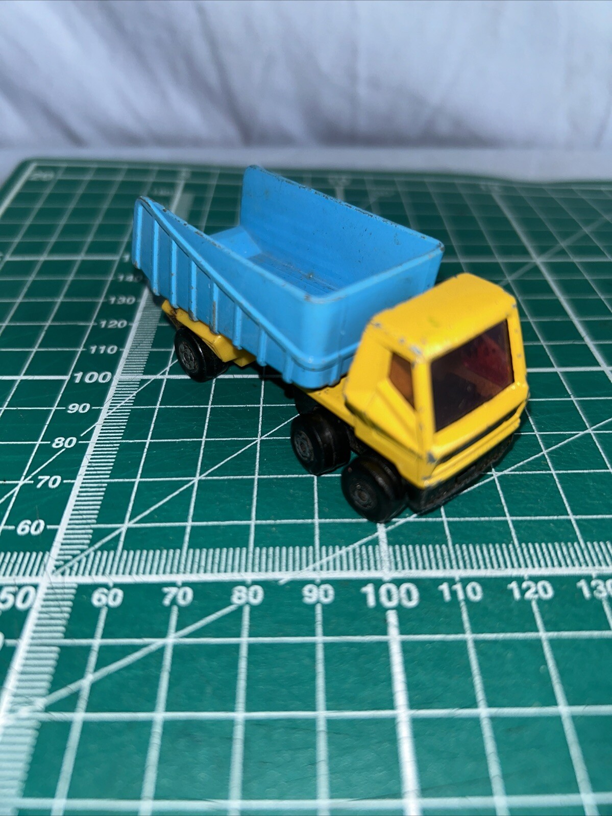 Picture 2 of 11