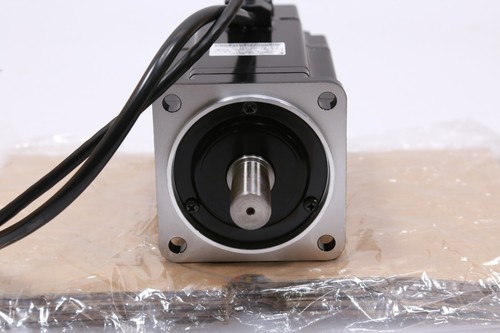 YASKAWA NNB AC Servo Motor SGMAH-08AAA21 750W MOT-I-3746=1T36 - Picture 12 of 17
