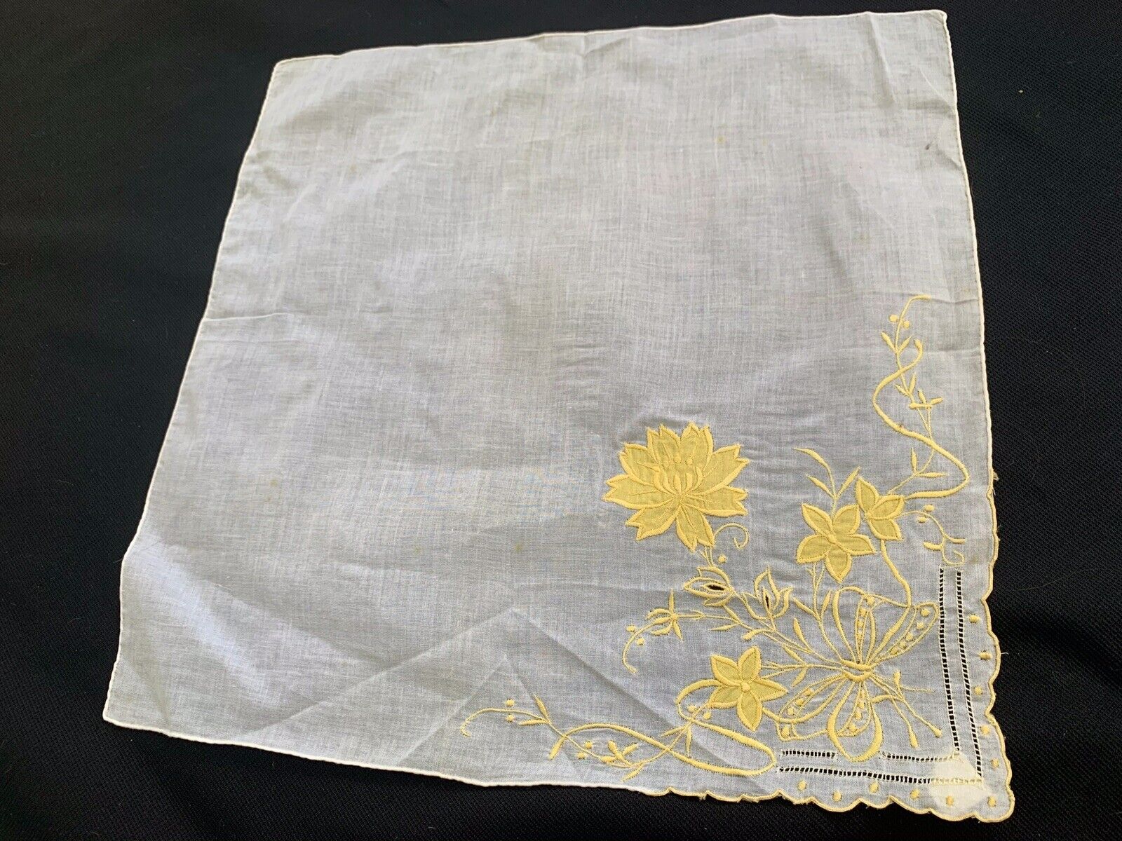 Picture 1 of 4