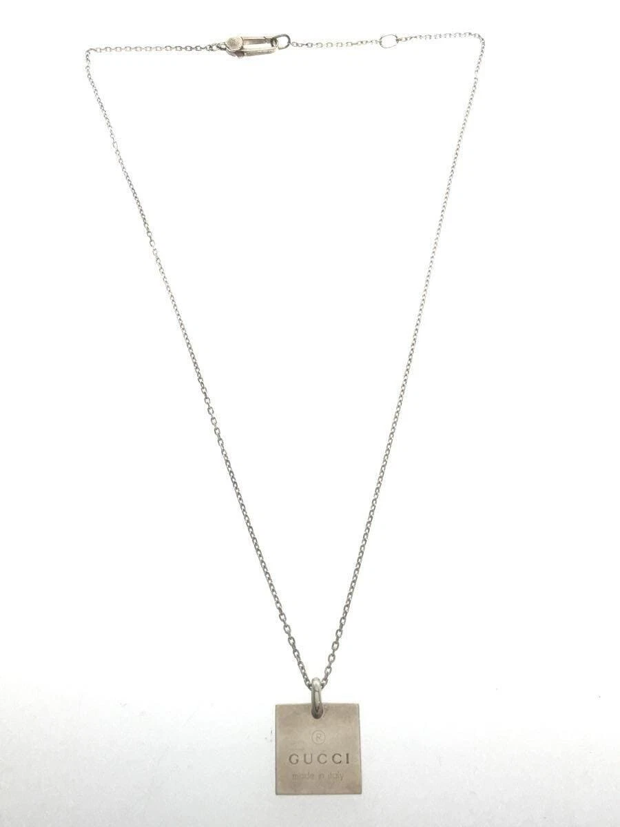 Collier plaque carrée GUCCI article de mode argent 925
