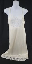 Vintage VANITY FAIR Silky Satin Lace Nightgown Lingerie Size 34 L Made in USA