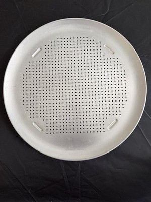 Vintage AIR BAKE Perforated Pizza Baking Pan 15 3/4  Crisp Crust Baker