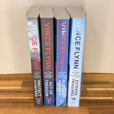 Vince Flynn Mitch Rapp Book Lot PB Extreme Measures Pursuit Honor