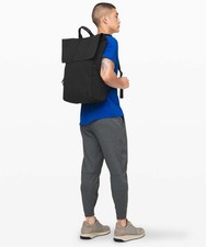 Lululemon Athletica Early Embark Classic Blac...