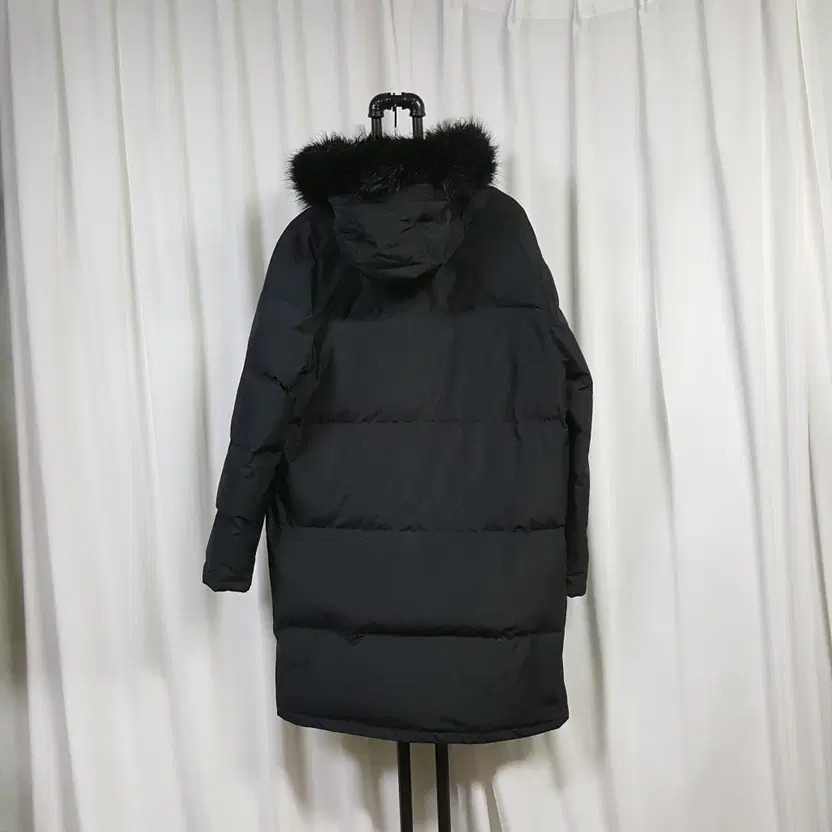 Calvin Klein Men's Padded Jacket M Lightly Used thumbnail 2