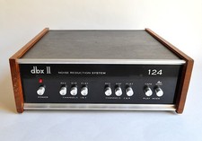DBX II Model 124 Noise Reduction System 4 Channel Wood Grain Sides Untested VTG