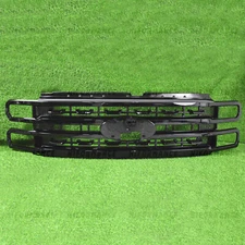 For 2023-2024 Ford F250 F350 Super Duty Platinum Front Grille PC3B-8200-CFSMAS