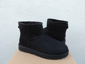 Ugg Classic Mini II Negro Botas De Piel De Oveja resistente al agua, EE.  UU. 10/41 euros ~ Nuevo En Caja | eBay